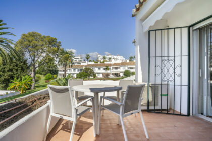 26f29cf9183676bbe4b822cd27903963 - 12