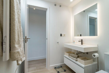 276edb084ed922ea4b458b4db0b3a27c - 28