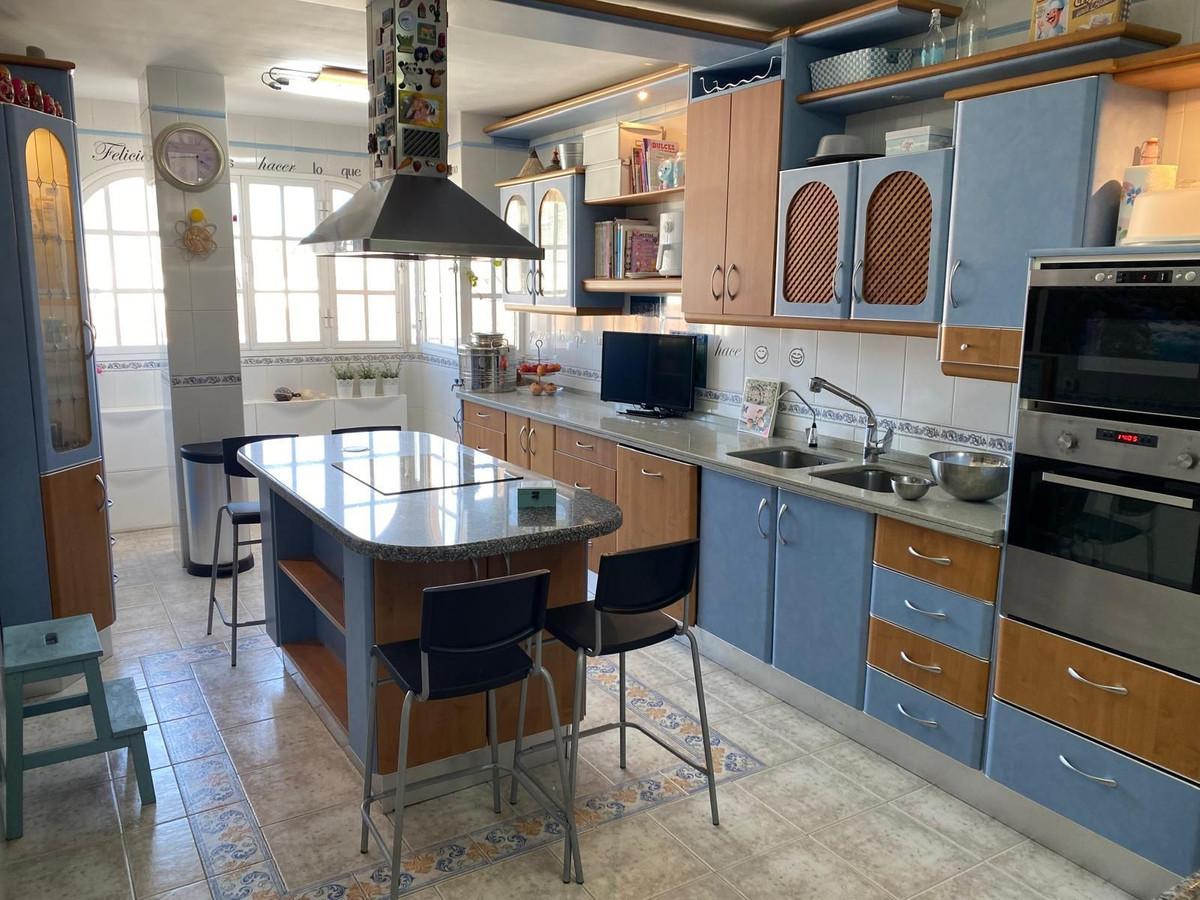 27c178dc8add7808bf7dafe8ba71c91f - 11