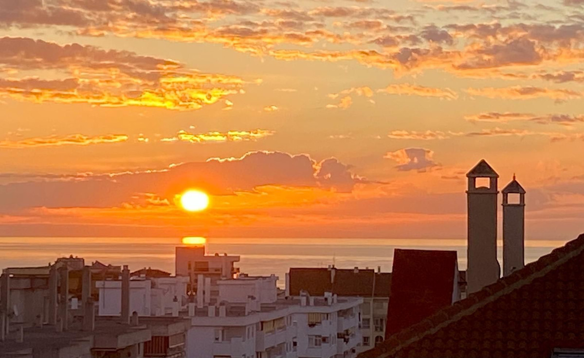 27c178dc8add7808bf7dafe8ba71c91f - 13