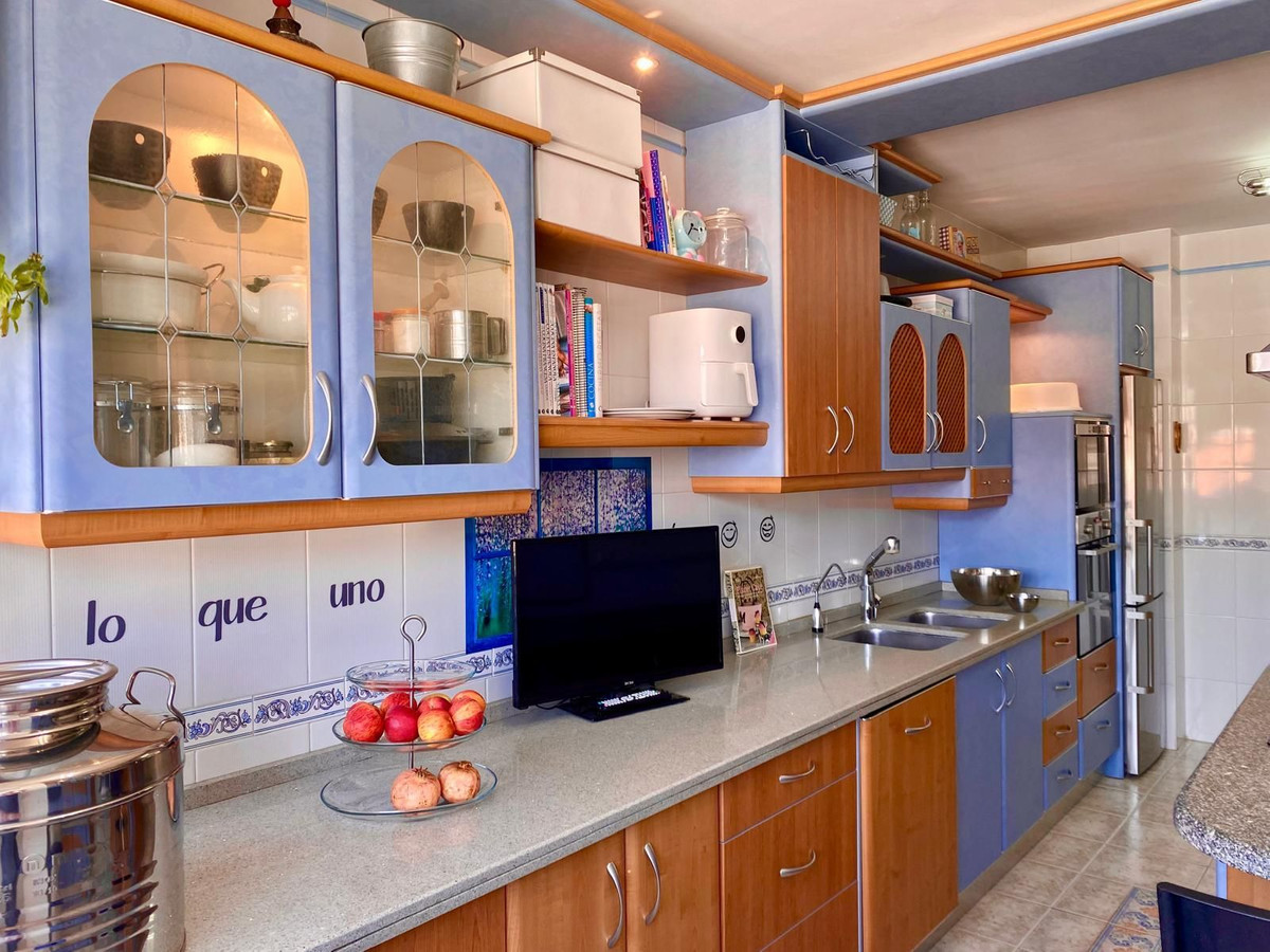 27c178dc8add7808bf7dafe8ba71c91f - 16