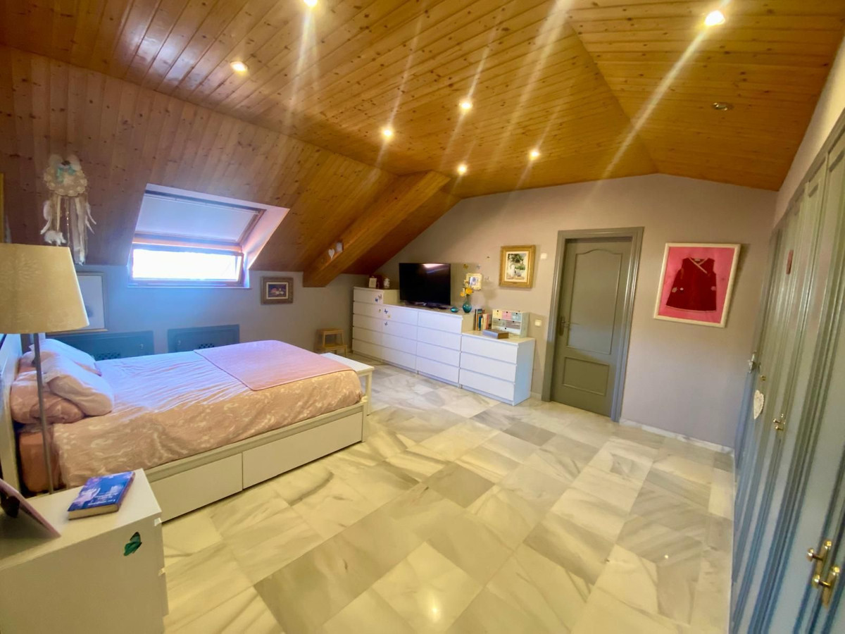 27c178dc8add7808bf7dafe8ba71c91f - 20