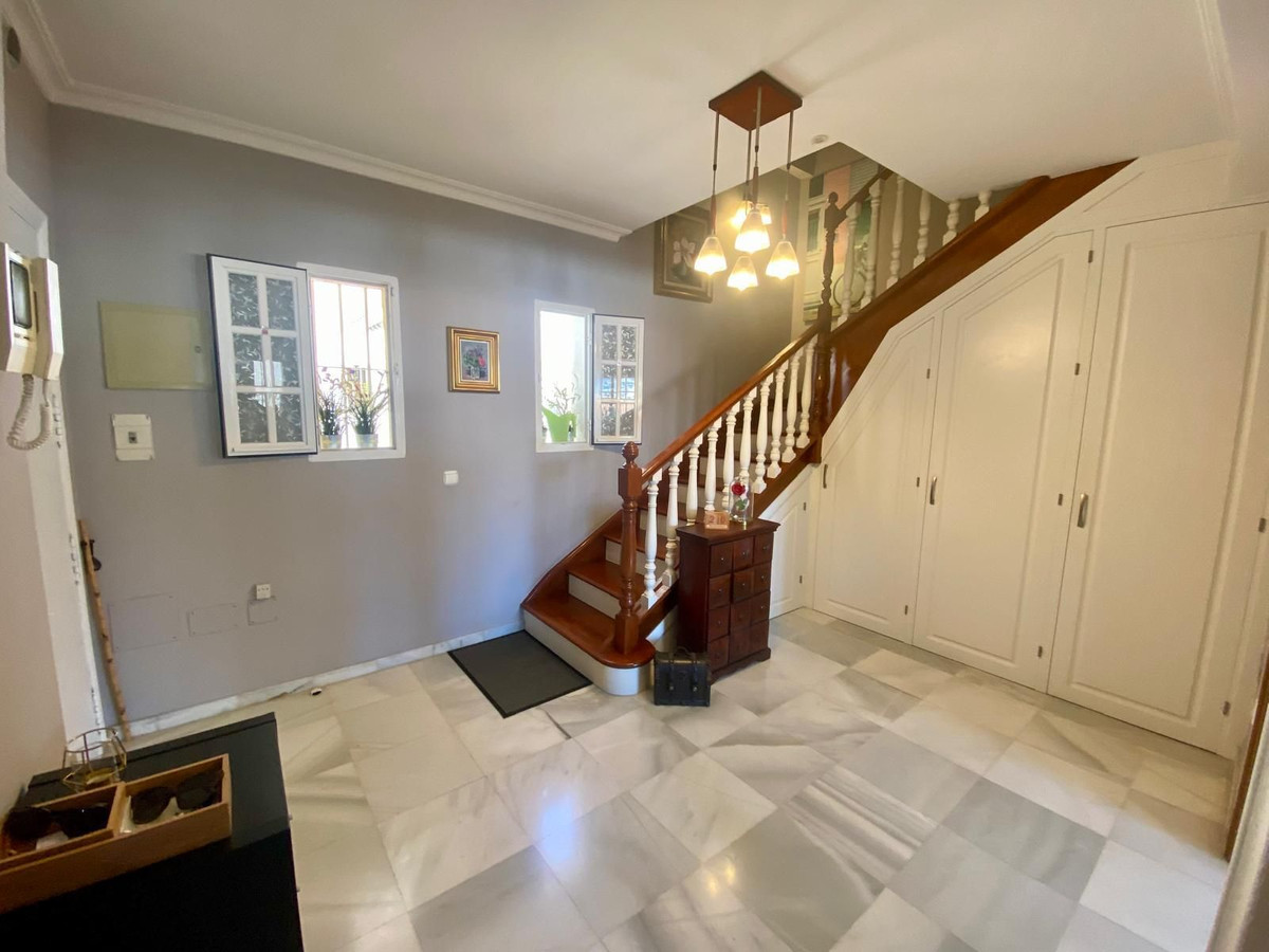 27c178dc8add7808bf7dafe8ba71c91f - 36