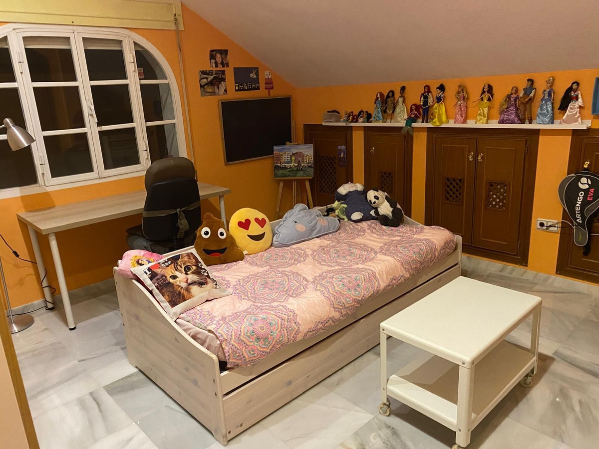 27c178dc8add7808bf7dafe8ba71c91f - 4