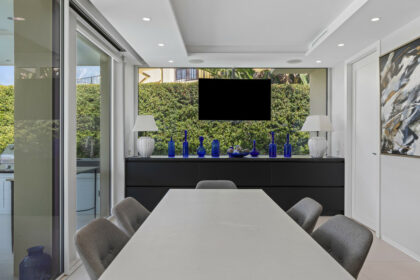 281ea173fc7111aef7540bc780fa26d4 - 10