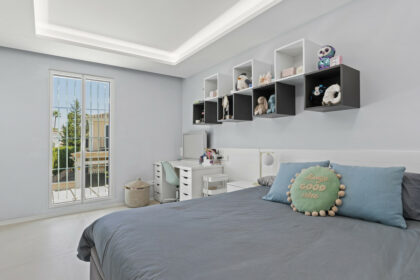 281ea173fc7111aef7540bc780fa26d4 - 26