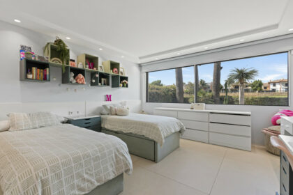 281ea173fc7111aef7540bc780fa26d4 - 28