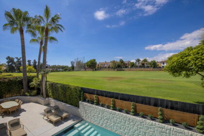 281ea173fc7111aef7540bc780fa26d4 - 3