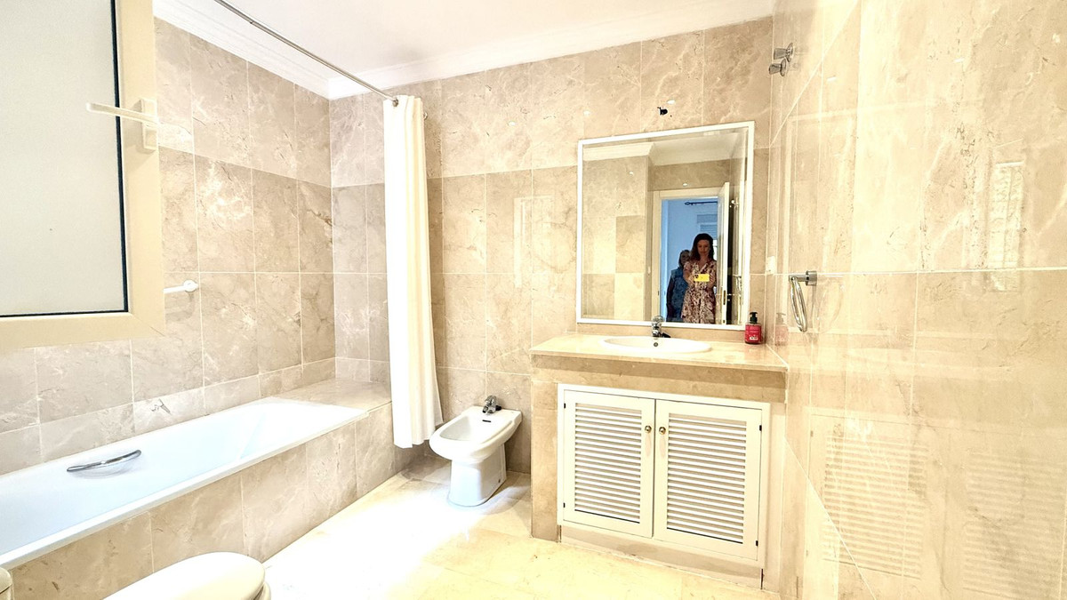 28614ff7960e6eec85c58baa2488395d - 12