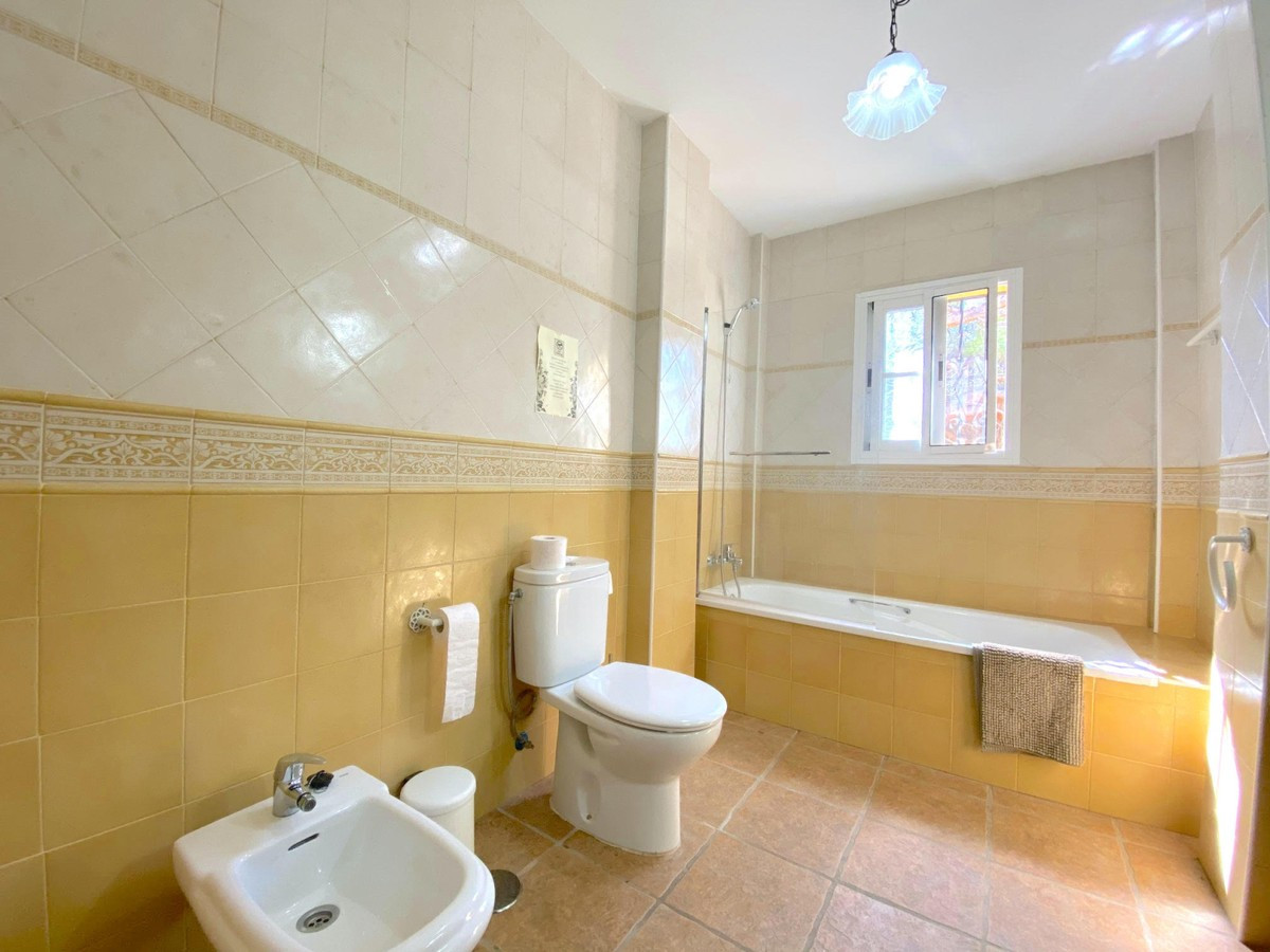 2879f8f599d099a0dabc51fc09266061 - 8