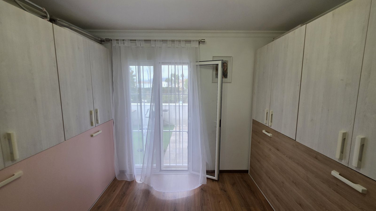 293dfb160fe311569bf901930e65790f - 11