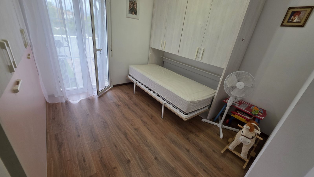 293dfb160fe311569bf901930e65790f - 13