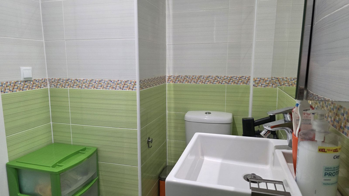 293dfb160fe311569bf901930e65790f - 24