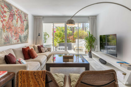 2a9d3a20d6355e157431c455aa7a0aa6 - 16