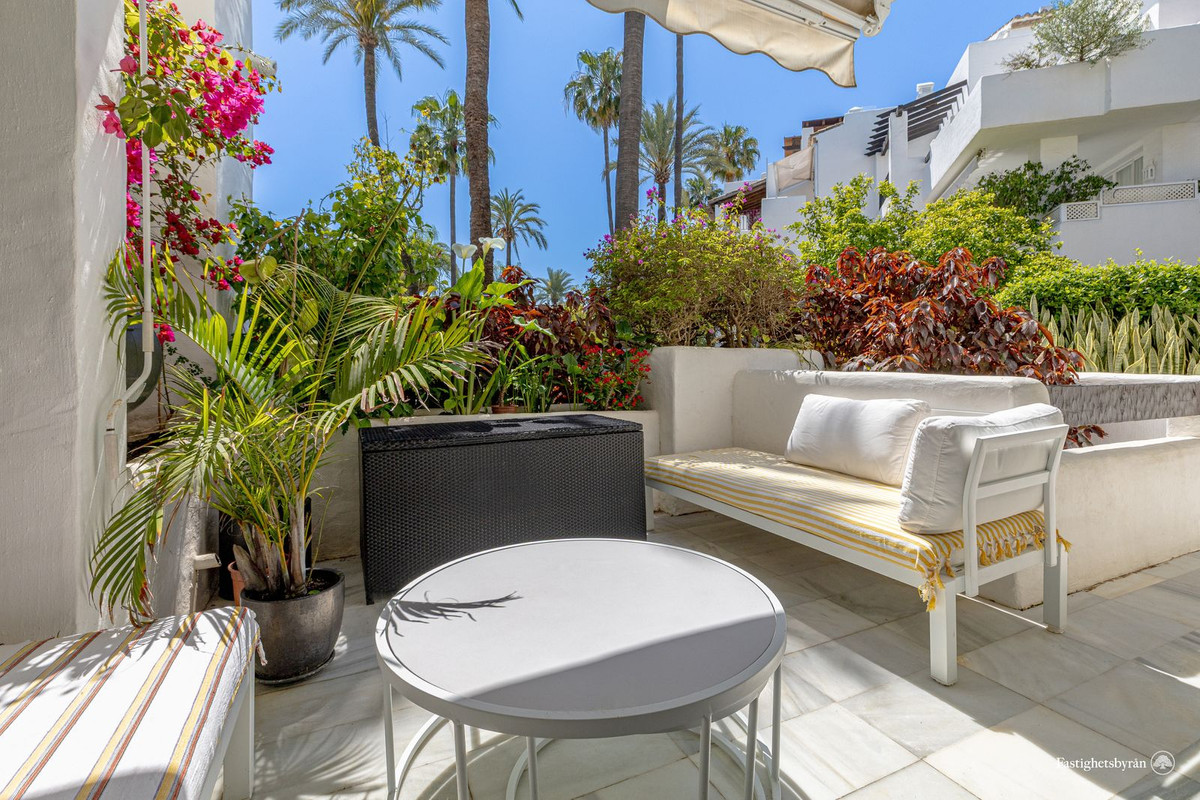 2a9d3a20d6355e157431c455aa7a0aa6 - 2