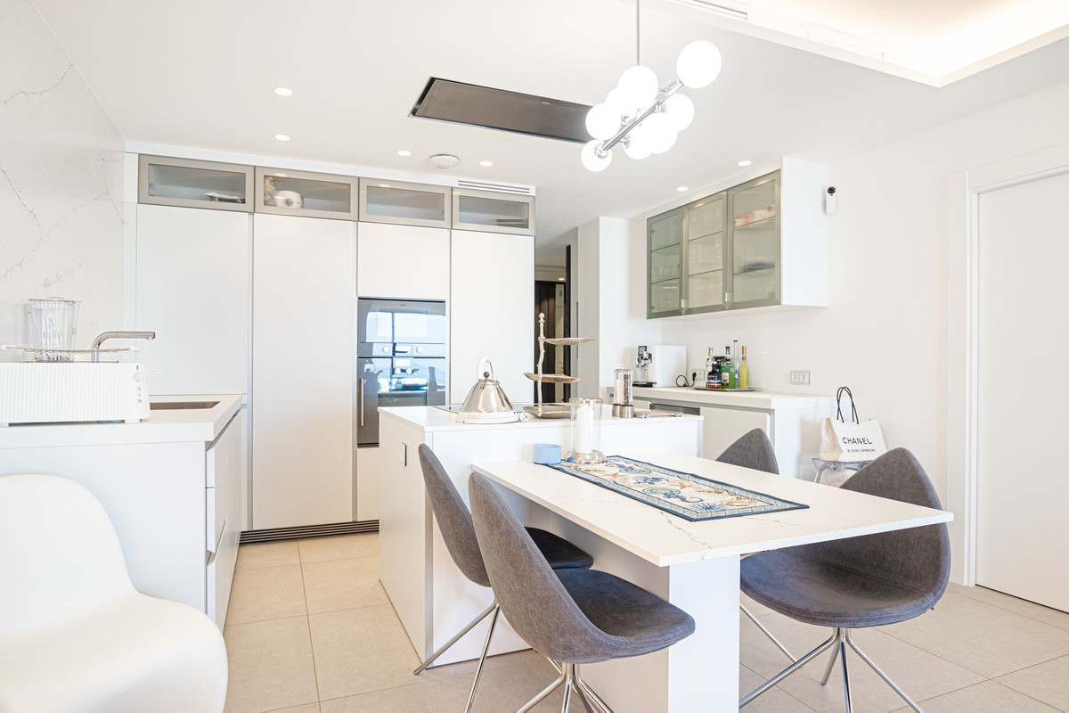 2ac710bd9b26165836bca3fe777ea2d8 - 15