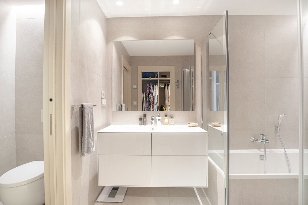 2ac710bd9b26165836bca3fe777ea2d8 - 44