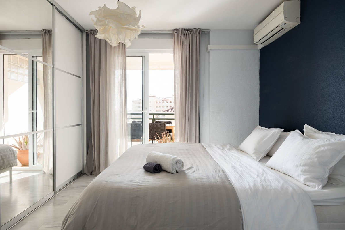 2ad706d0308aa10bb8f6edf013e67f9c - 18