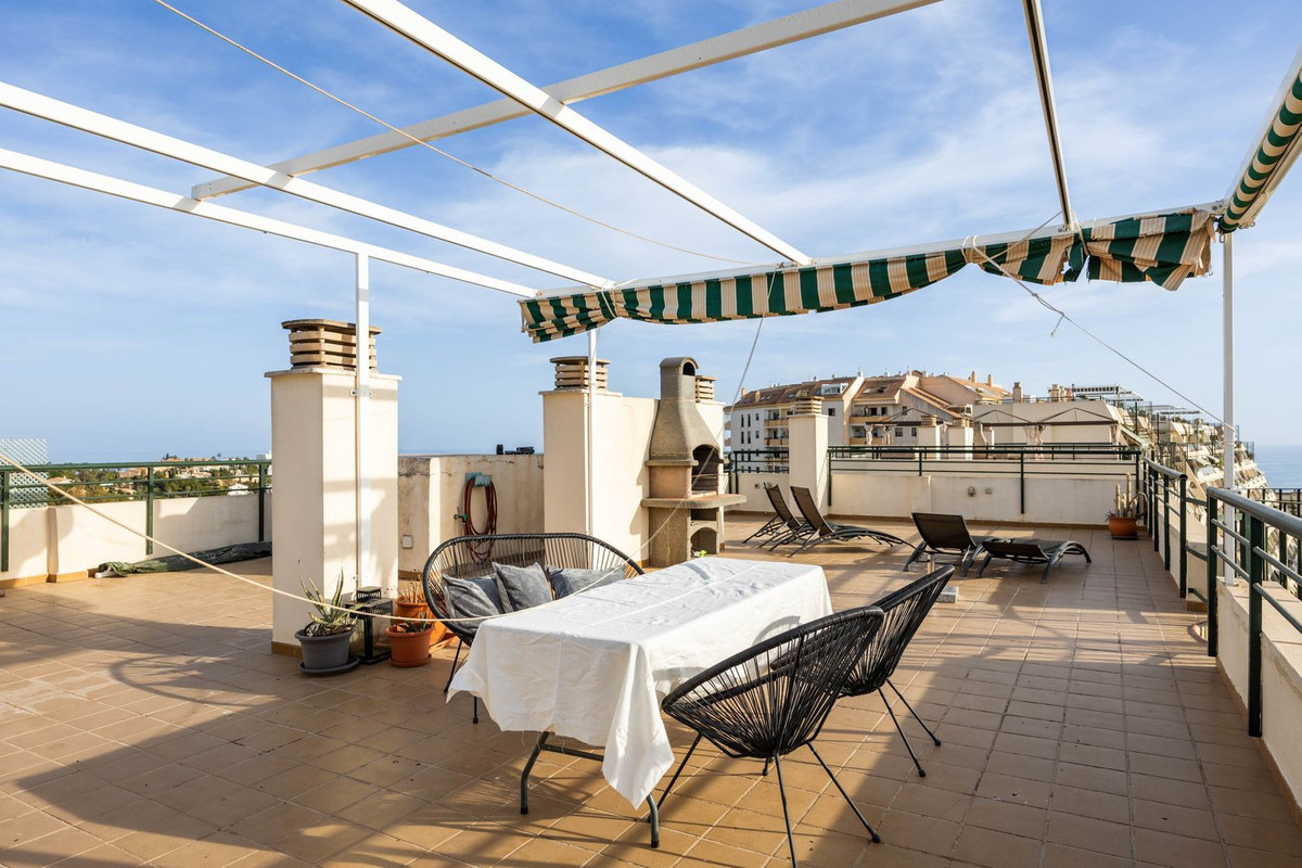 2ad706d0308aa10bb8f6edf013e67f9c - 2