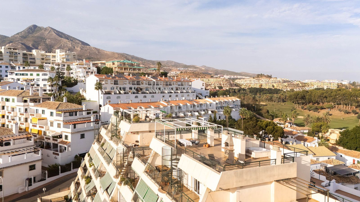 2ad706d0308aa10bb8f6edf013e67f9c - 37