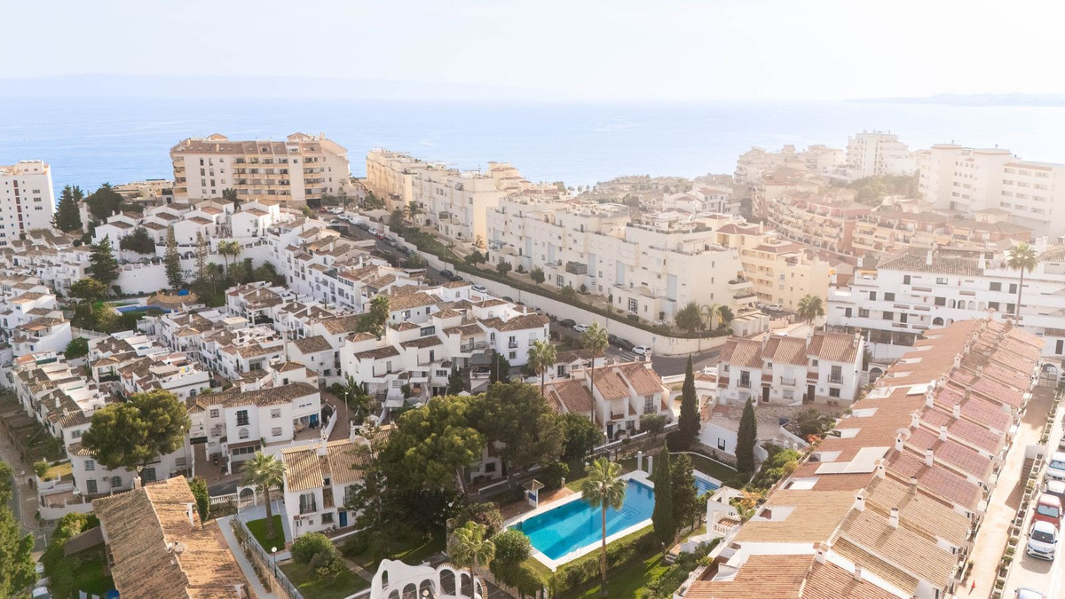 2ad706d0308aa10bb8f6edf013e67f9c - 38