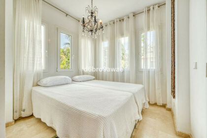 2ba9afe51884e1cbcbec897971f4df99 - 26