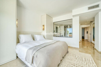 2ba9afe51884e1cbcbec897971f4df99 - 32