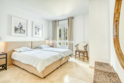 2ba9afe51884e1cbcbec897971f4df99 - 37