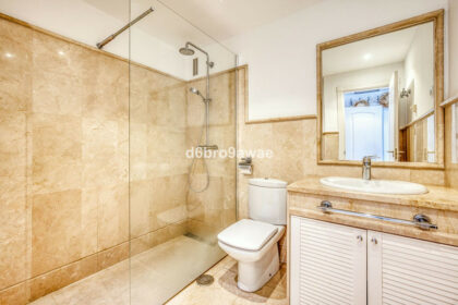 2ba9afe51884e1cbcbec897971f4df99 - 41