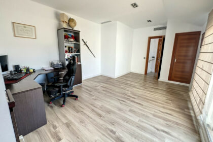 2bbf481c7f309317a4364b8e449b83b7 - 7