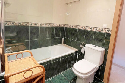 2bfeb4d451c4936a440212bed5c1a6ee - 9