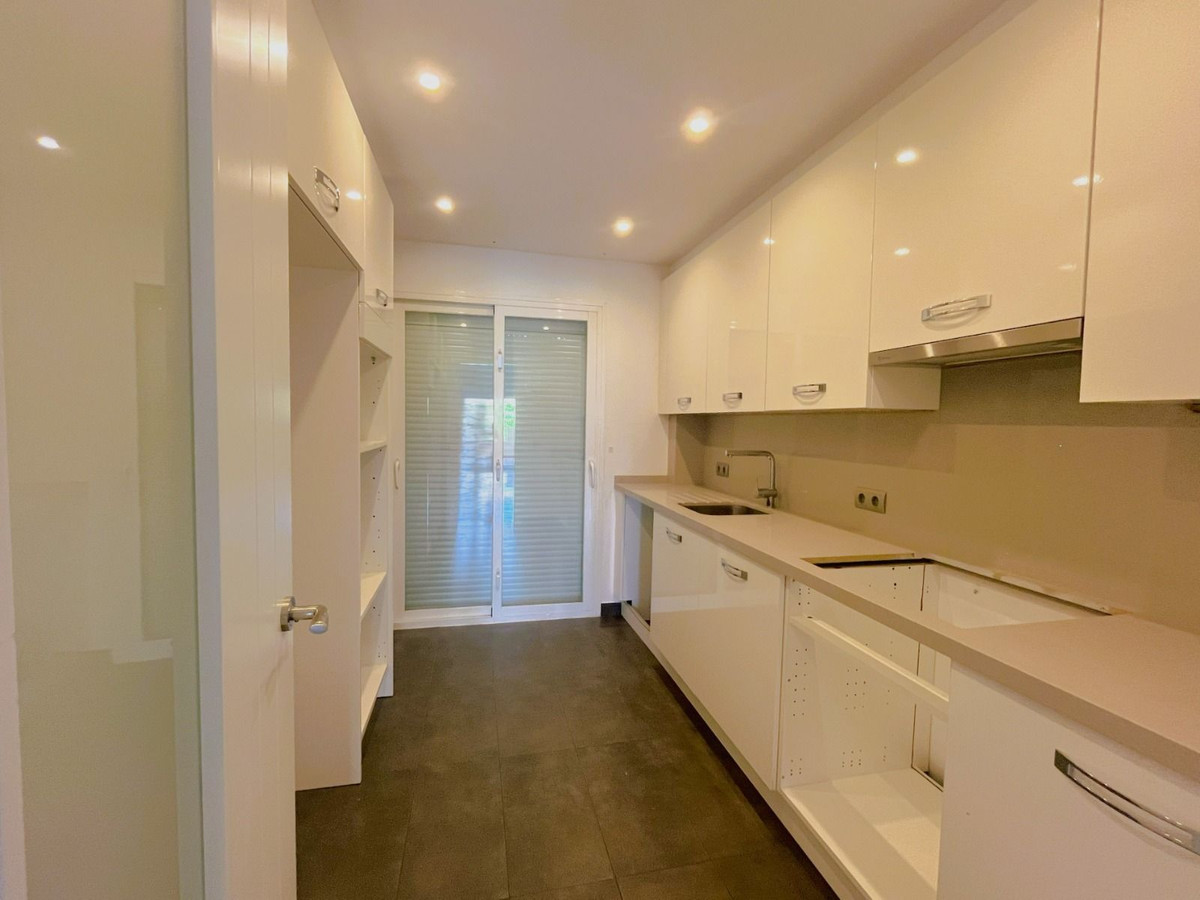 2c27131b25abaa28c7e4f04976d1cfd4 - 31