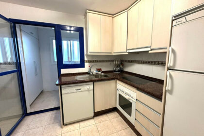 2c3979b80ae433c8aef9f50afd881794 - 11