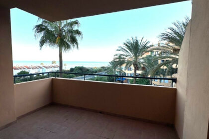 2c3979b80ae433c8aef9f50afd881794 - 18