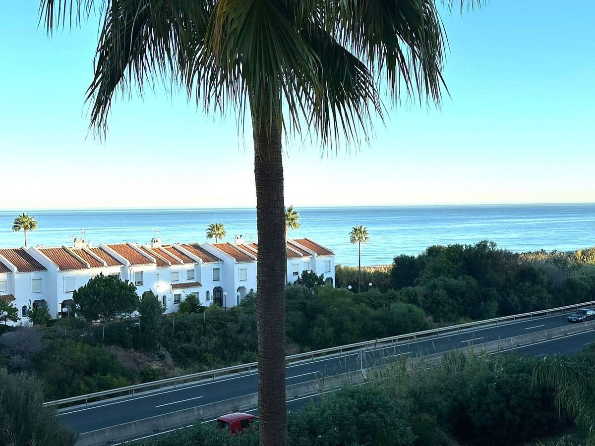 2c3979b80ae433c8aef9f50afd881794 - 27