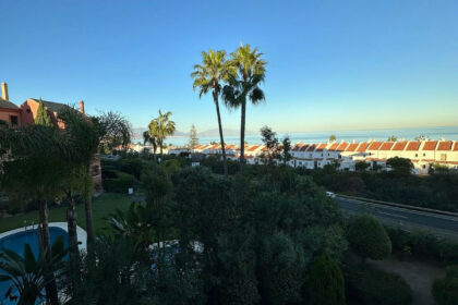 2c3979b80ae433c8aef9f50afd881794 - 28