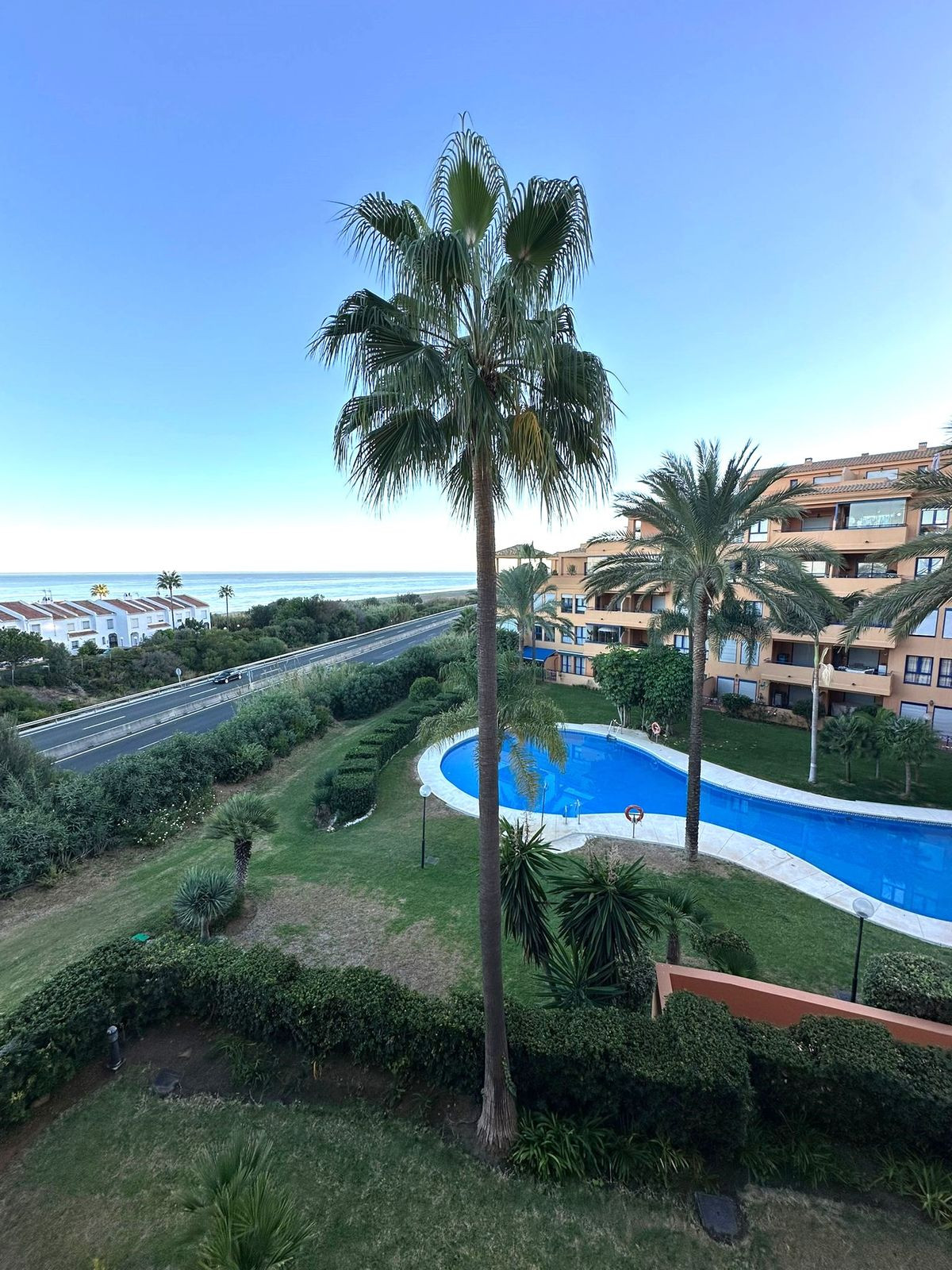 2c3979b80ae433c8aef9f50afd881794 - 4