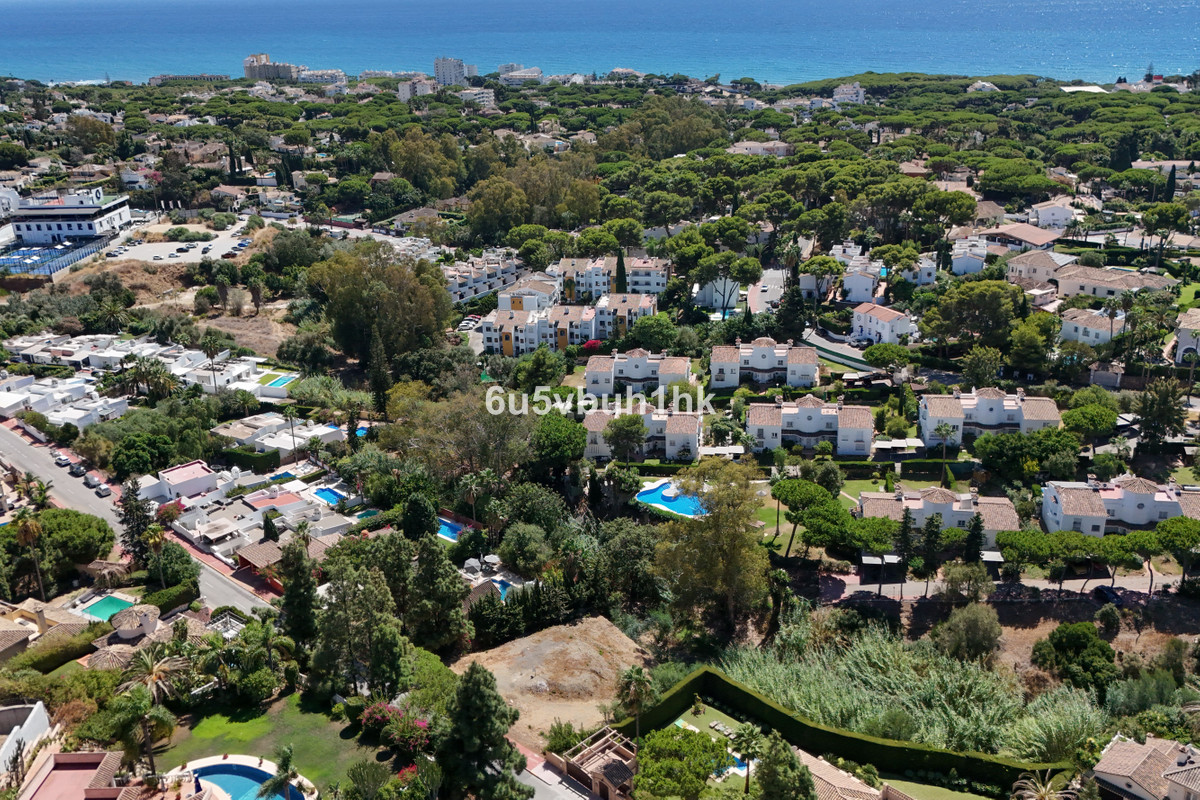 2c76a616c46e24c0f88bc04528143f72 - 11