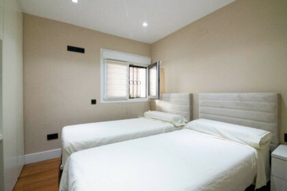 2ca1b0706a232c2bc4889fadd8a593a8 - 18