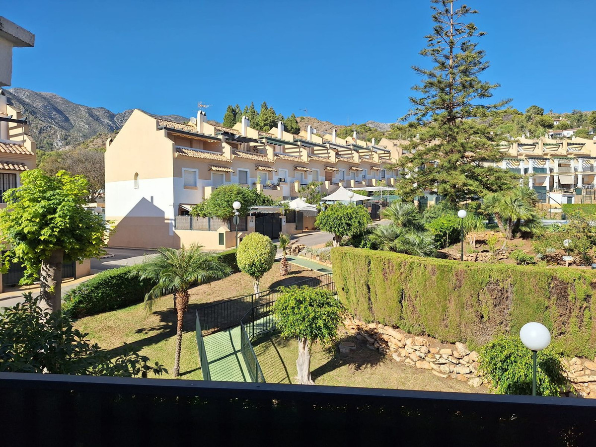 2d4ee5e9e07a5abf7e5fb667c6d38c30 - 1