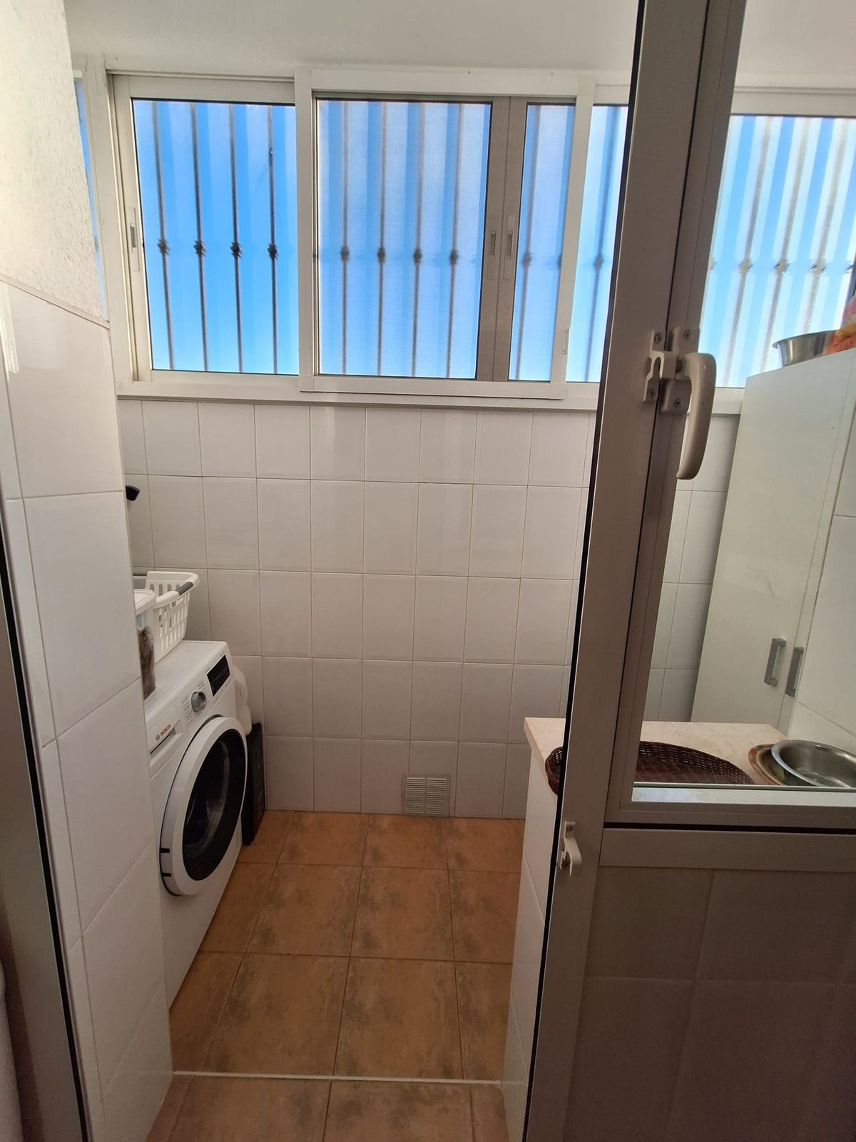 2d4ee5e9e07a5abf7e5fb667c6d38c30 - 12