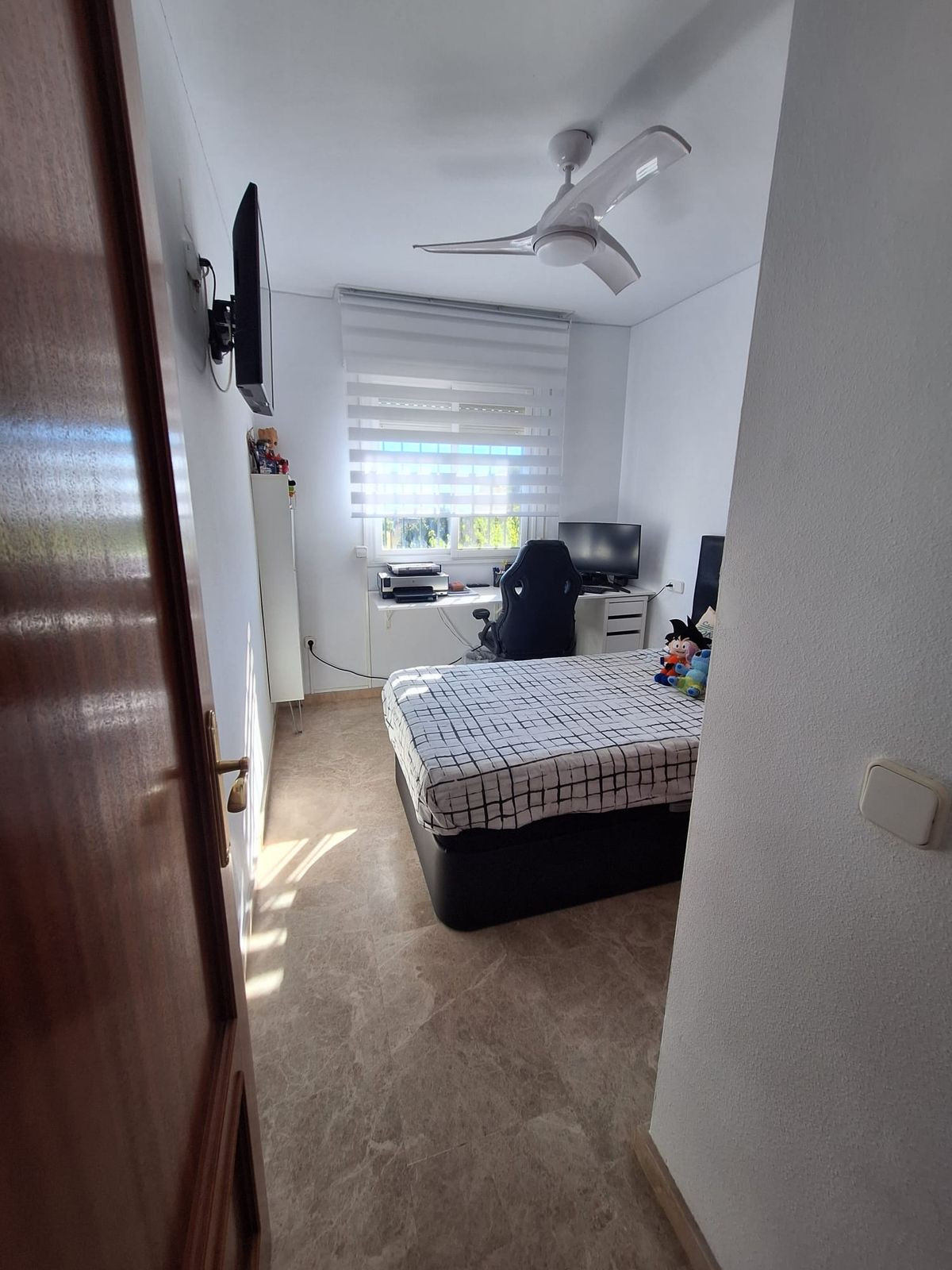 2d4ee5e9e07a5abf7e5fb667c6d38c30 - 22