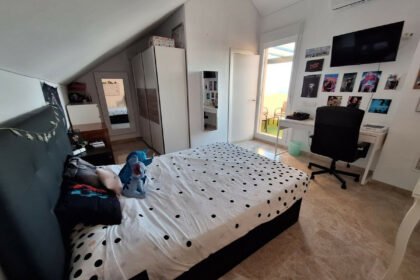 2d4ee5e9e07a5abf7e5fb667c6d38c30 - 25