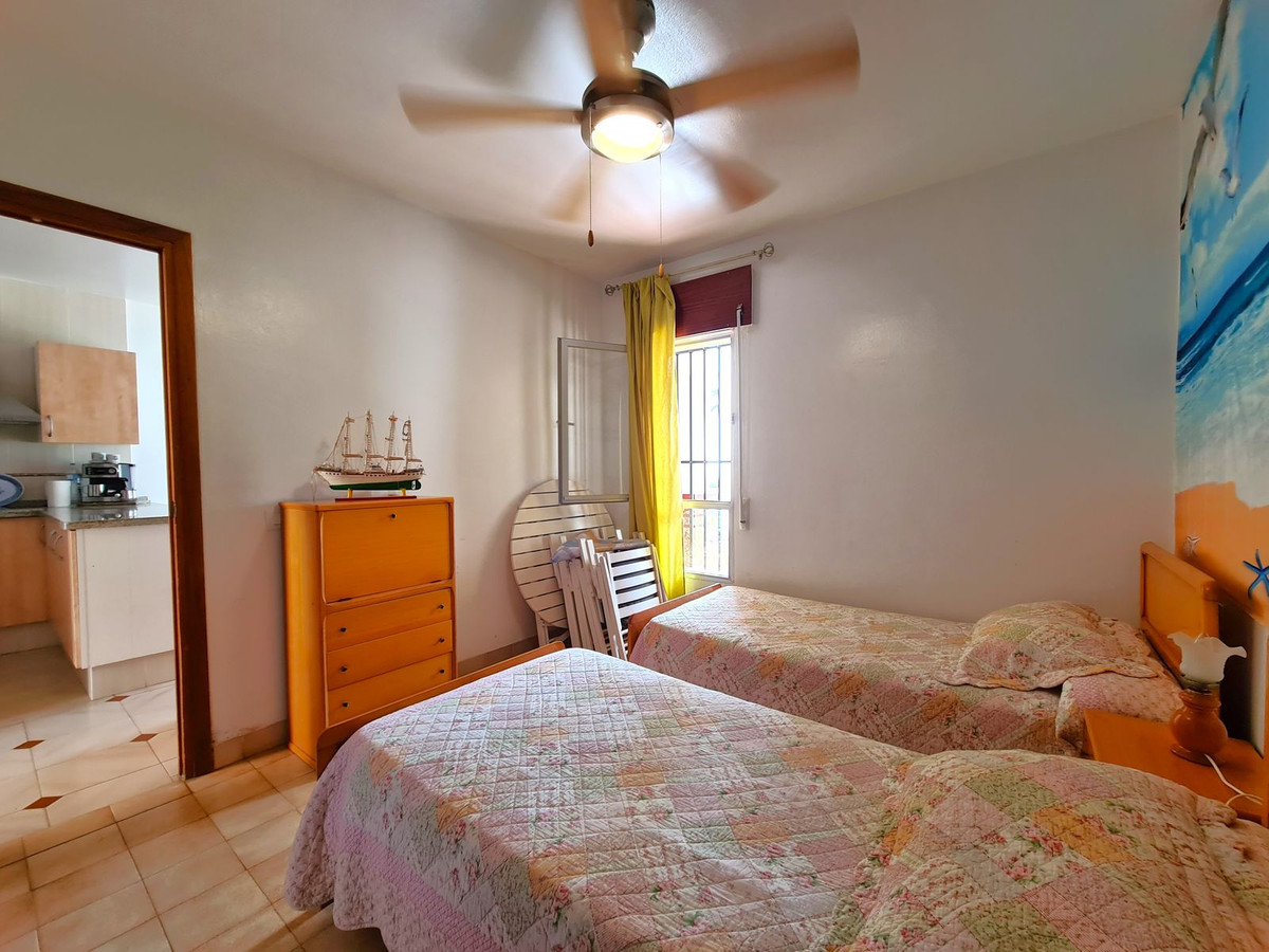 2d85374a9d269ac38205c040cbd12bc2 - 32