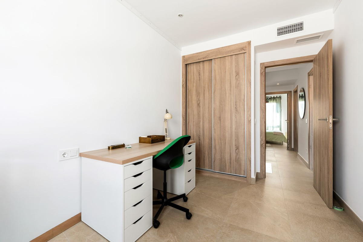 2e62917a1a3172be1fd469f5eca97b56 - 18