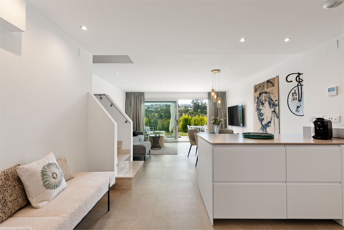 2e62917a1a3172be1fd469f5eca97b56 - 7