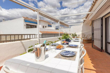 2e8ac0ea63803603be83d196639233ed - 1