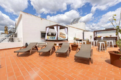 2e8ac0ea63803603be83d196639233ed - 2