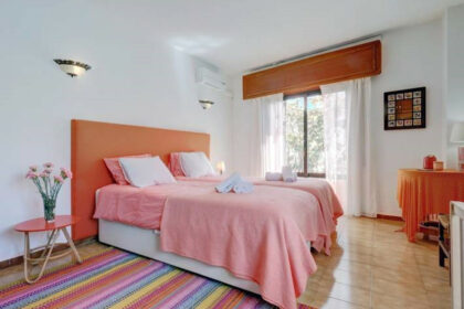 2e8ac0ea63803603be83d196639233ed - 21