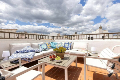 2e8ac0ea63803603be83d196639233ed - 6